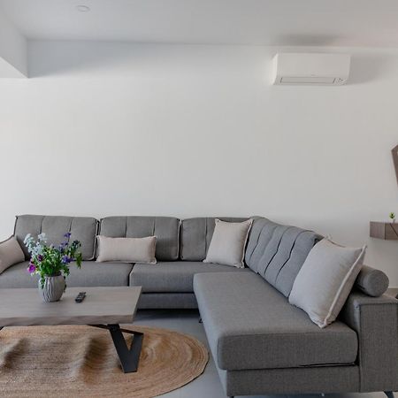 Swans Luxury Homes Kommeno  Room photo